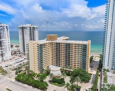 2501 S Ocean Drive - Photo Thumbnail 23