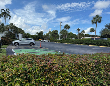 2900 Sw 22nd Avenue - Photo Thumbnail 24