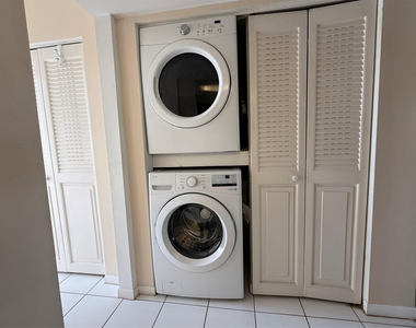 2900 Sw 22nd Avenue - Photo Thumbnail 4