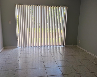 9286 Nw 40th Street - Photo Thumbnail 6