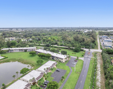 118 Lake Constance Drive - Photo Thumbnail 19