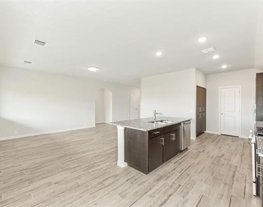 920 Elk Ridge Run - Photo Thumbnail 11