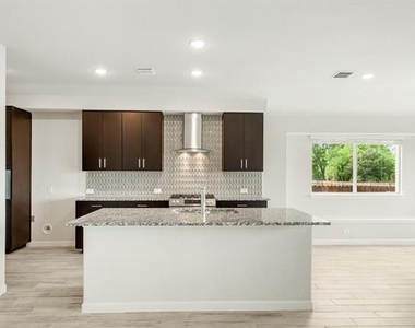 920 Elk Ridge Run - Photo Thumbnail 13