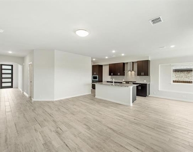 920 Elk Ridge Run - Photo Thumbnail 19