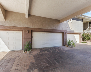 15221 N Clubgate Drive - Photo Thumbnail 28