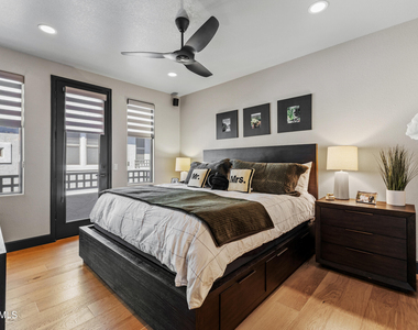 15221 N Clubgate Drive - Photo Thumbnail 15