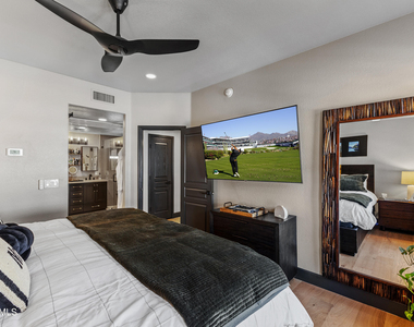 15221 N Clubgate Drive - Photo Thumbnail 17