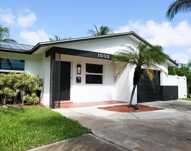 1502 Nw 4th Avenue - Photo Thumbnail 3