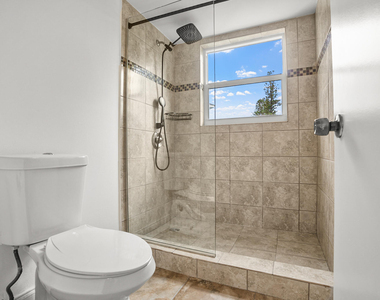 16141 Blatt Boulevard - Photo Thumbnail 21