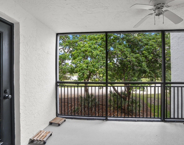 16141 Blatt Boulevard - Photo Thumbnail 4