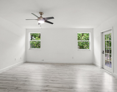 16141 Blatt Boulevard - Photo Thumbnail 17