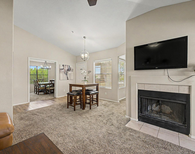 6885 E Cochise Road - Photo Thumbnail 6