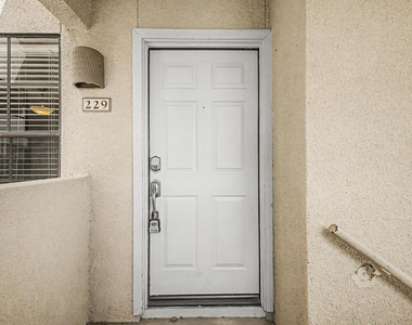 6885 E Cochise Road - Photo Thumbnail 2