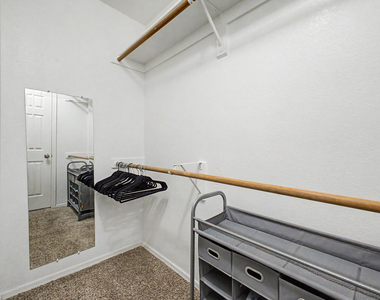 6885 E Cochise Road - Photo Thumbnail 16