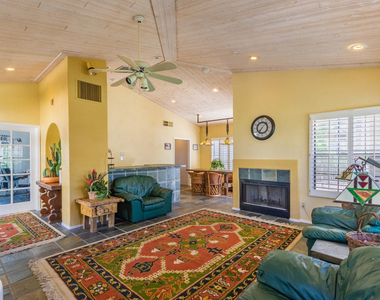 6885 E Cochise Road - Photo Thumbnail 30