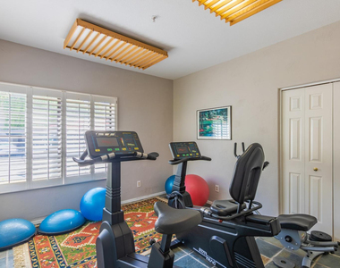6885 E Cochise Road - Photo Thumbnail 29