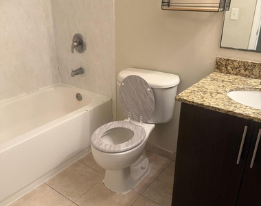 4785 Sw 62nd Avenue - Photo Thumbnail 17