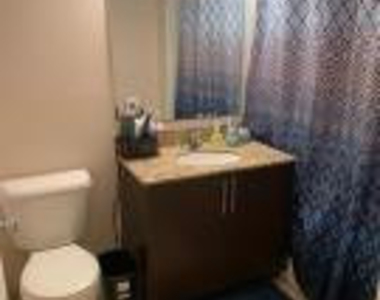4785 Sw 62nd Avenue - Photo Thumbnail 10