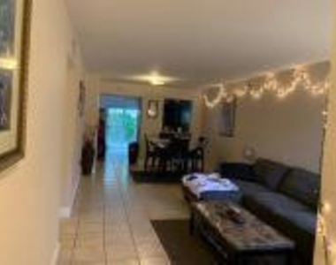 4785 Sw 62nd Avenue - Photo Thumbnail 13