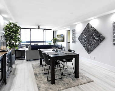 2400 Presidential Way - Photo Thumbnail 4