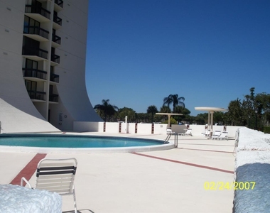 2400 Presidential Way - Photo Thumbnail 26