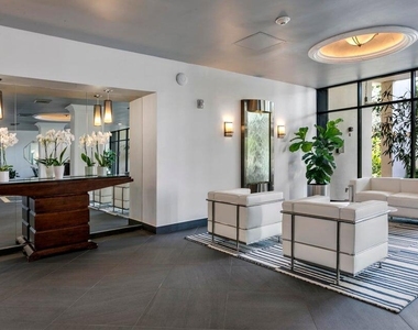 2400 Presidential Way - Photo Thumbnail 29