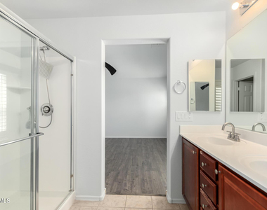 2227 E Stacey Road - Photo Thumbnail 17