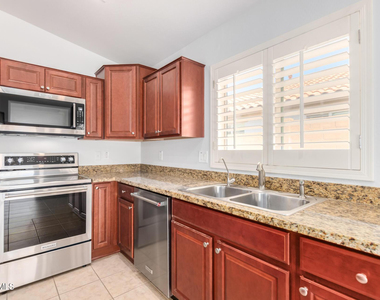 2227 E Stacey Road - Photo Thumbnail 12