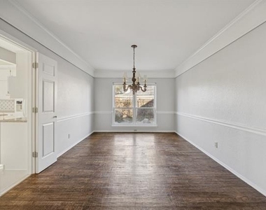 709 Bridget Way - Photo Thumbnail 6