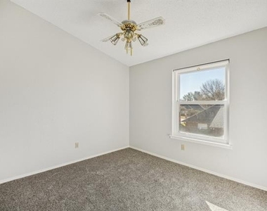 709 Bridget Way - Photo Thumbnail 23