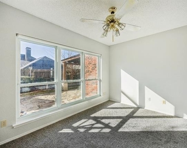 709 Bridget Way - Photo Thumbnail 13
