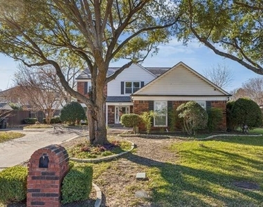 709 Bridget Way - Photo Thumbnail 1