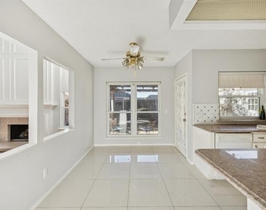 709 Bridget Way - Photo Thumbnail 10