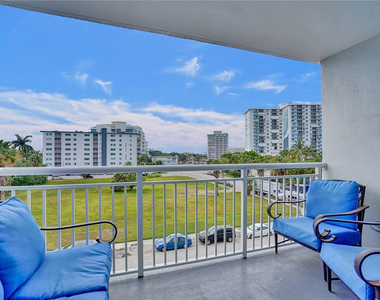 720 Orton Avenue - Photo Thumbnail 24