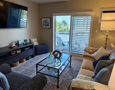 720 Orton Avenue - Photo Thumbnail 11