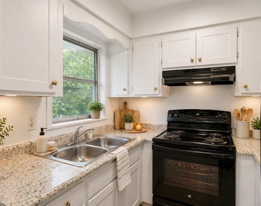 210 Ne 38th Street - Photo Thumbnail 4