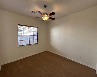 831 W Sycamore Court - Photo Thumbnail 29