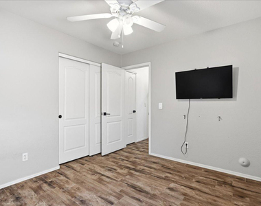 4414 E Villa Rita Drive - Photo Thumbnail 28