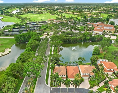 8405 Legend Club Drive - Photo Thumbnail 27