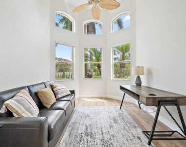 8405 Legend Club Drive - Photo Thumbnail 3