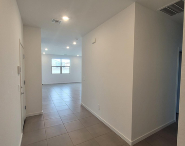 15998 W Smoketree Drive - Photo Thumbnail 9