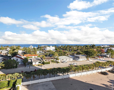 2715 N Ocean Boulevard - Photo Thumbnail 16