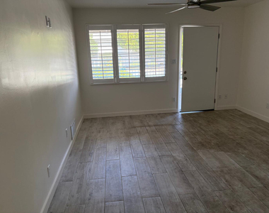 3517 E Montecito - Photo Thumbnail 12