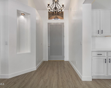 4327 E Sands Drive - Photo Thumbnail 3