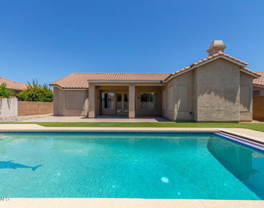 4327 E Sands Drive - Photo Thumbnail 37