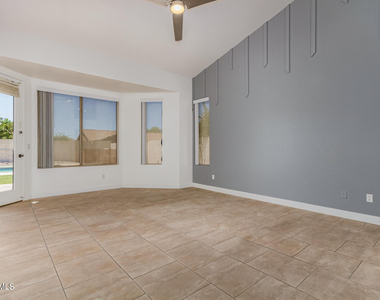 4327 E Sands Drive - Photo Thumbnail 14