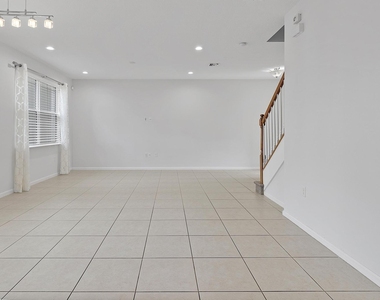3330 Nw 124th Way - Photo Thumbnail 13