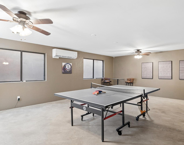 9033 W Patrick Lane - Photo Thumbnail 16