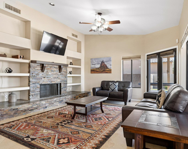 9033 W Patrick Lane - Photo Thumbnail 7