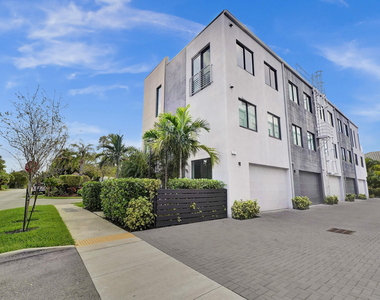 924 Ne 4th Street - Photo Thumbnail 26